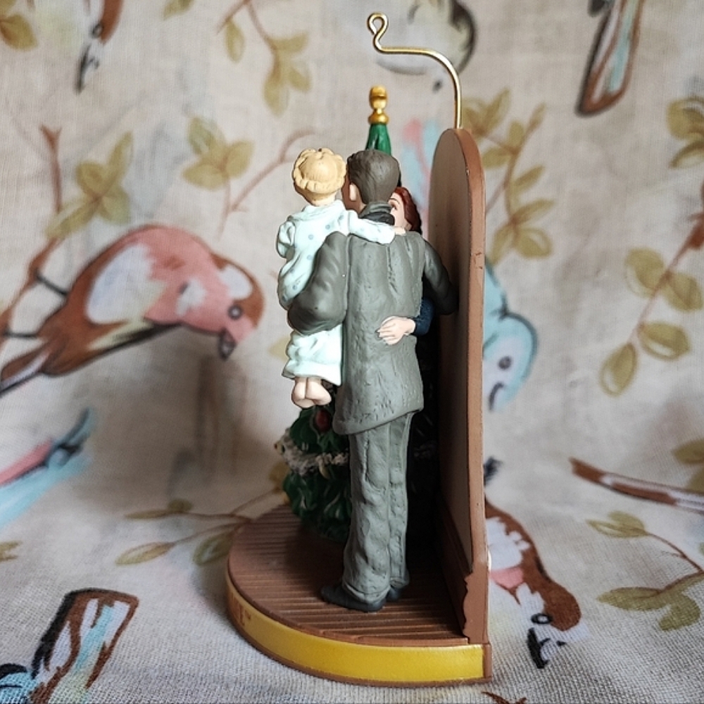 Hallmark Vintage 1946-1996 It's A Wonderful Life Christmas Movie Ornament NIB - Picture 9 of 11
